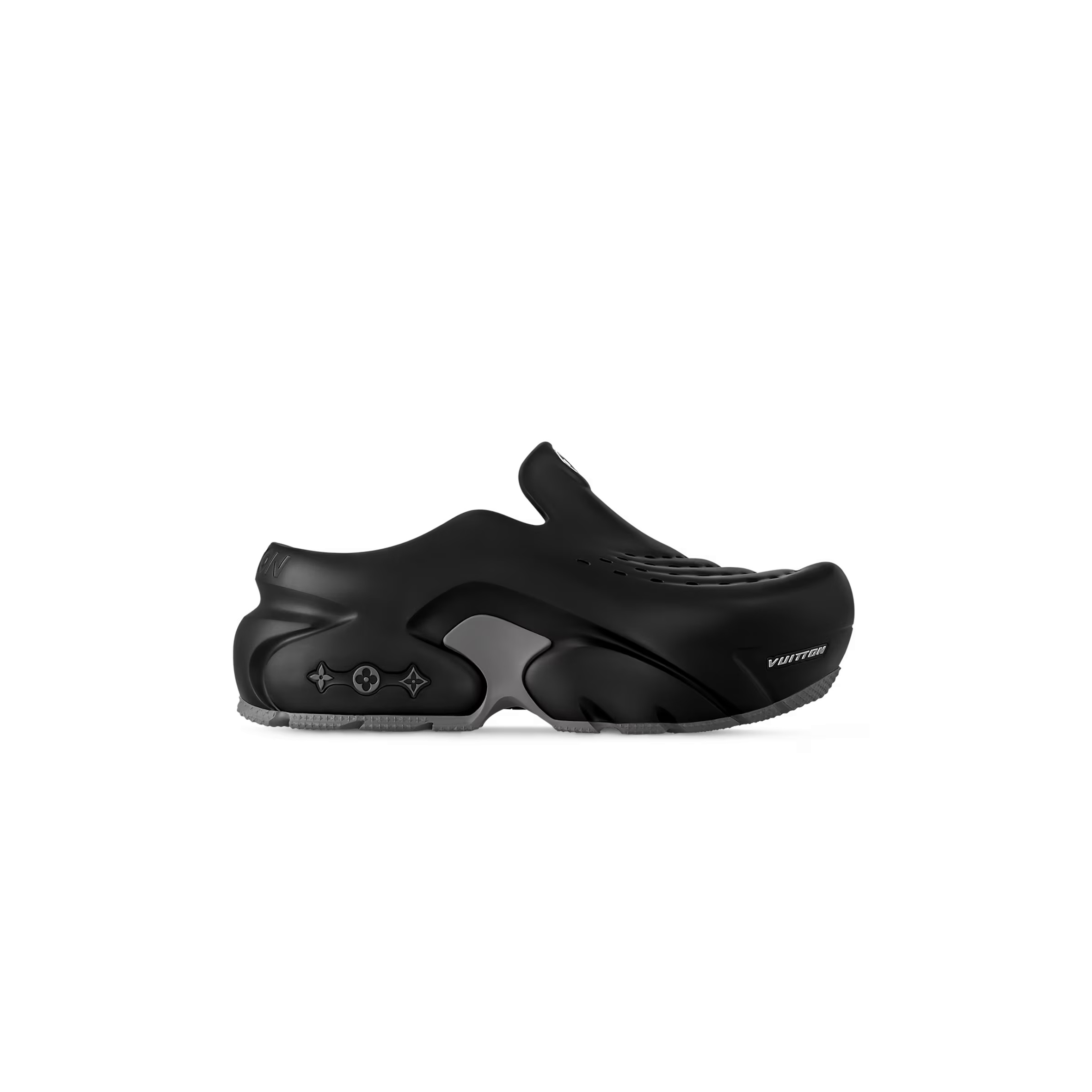 l**is V*t*n lv shark clog 1acx39